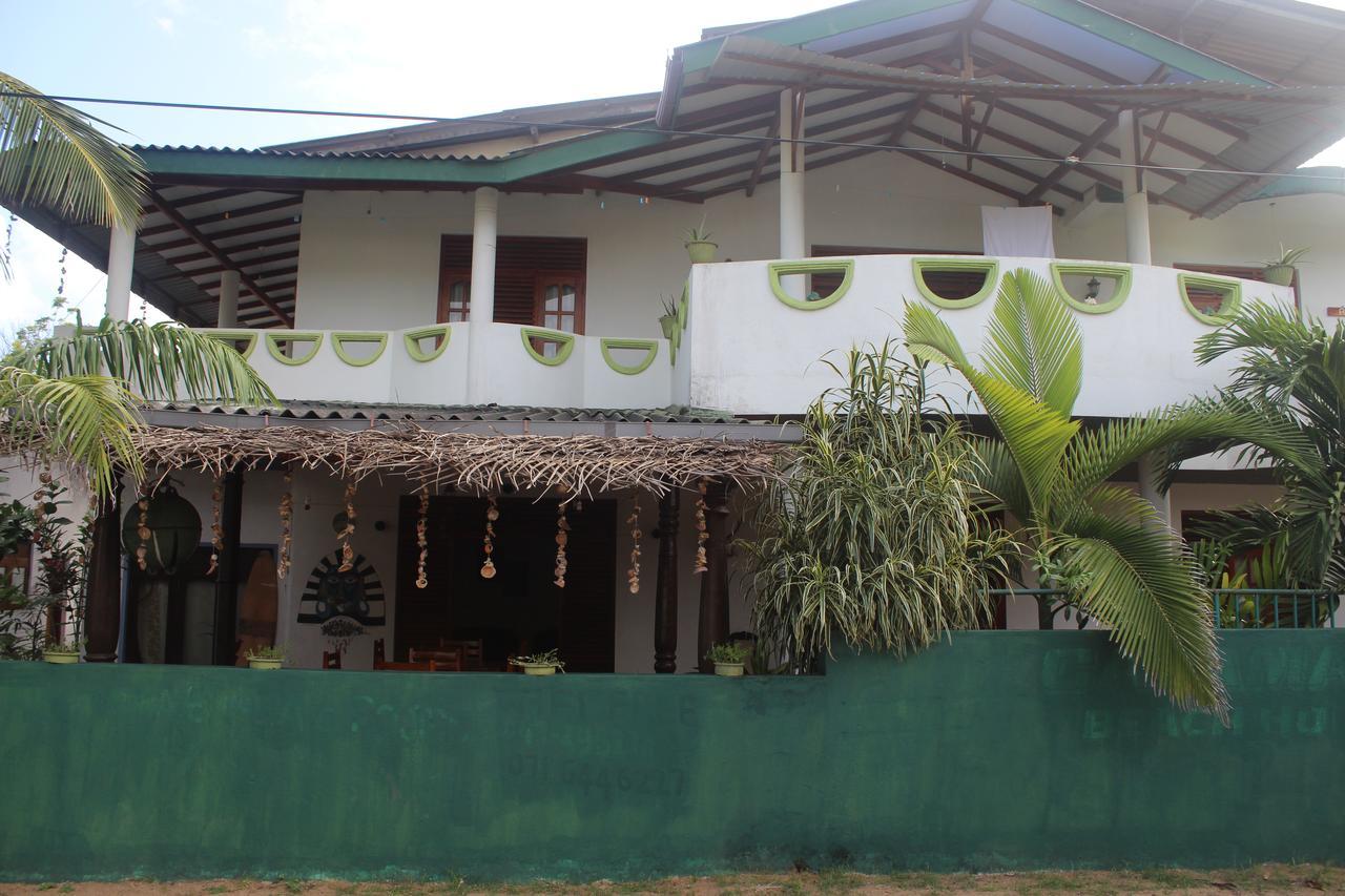 Julie Guest House Тангалла Экстерьер фото